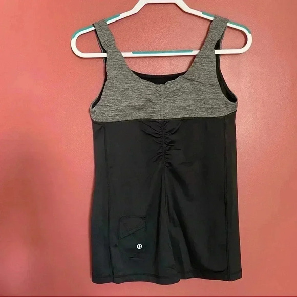 Lululemon Black & Gray Top - Picture 6 of 6